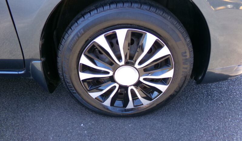 2015 NISSAN VERSA full