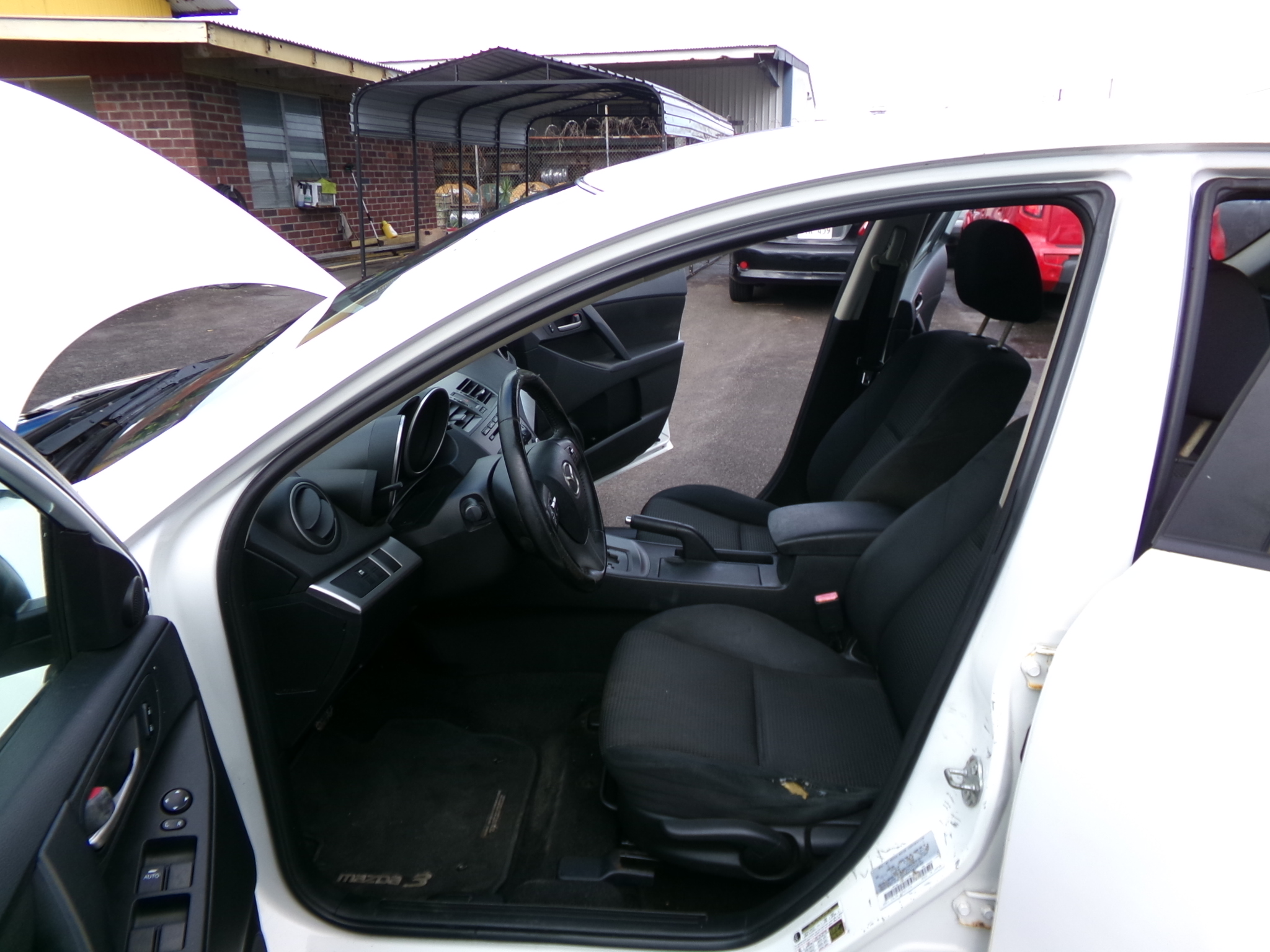 2012 Mazda MAZDA3 i Touring - Photo 13